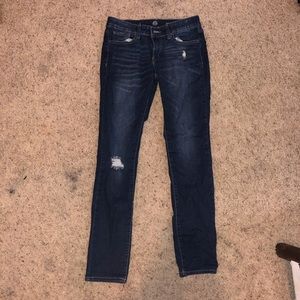 Blue ripped skinny jeans